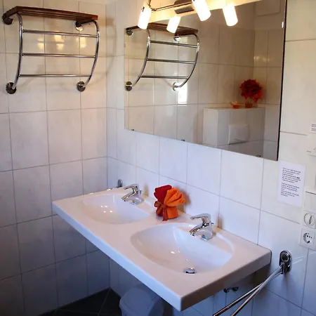 In Near Lift Apartment