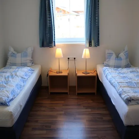 In Near Lift Apartment *